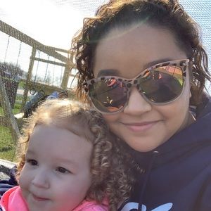 Meet your Posher, Ashley